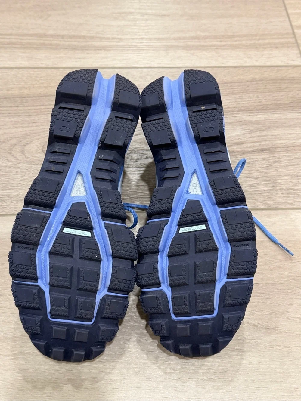 On Cloudventure Women’s 10 Arctic Marina 32.99256 Trail Running Shoes Comfort